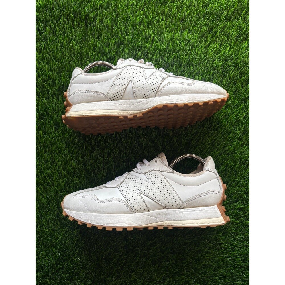 New Balance 327 White Gum Sole Fashion Sneakers sz 10